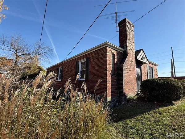 $89,900 | 6203 Dardanella Avenue, St. Louis, MO 63121