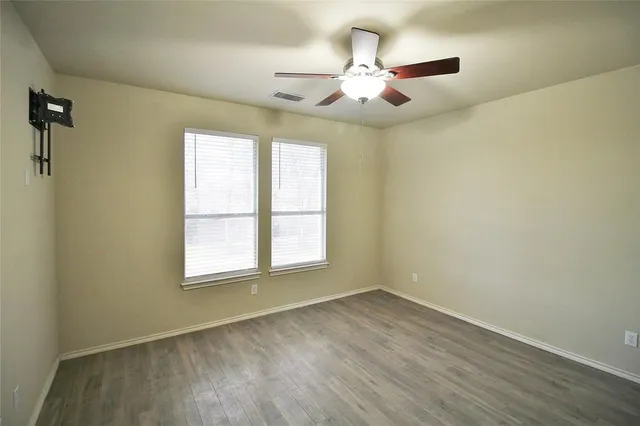 $2,395 | 314 Cascade Drive, Red Oak, TX 75154