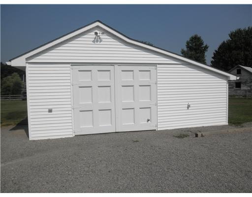 153 North Road Butler, PA 16001 - Photo 15 of 15 Parking Lot/Garage.
