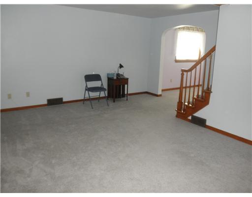153 North Road Butler, PA 16001 - Photo 7 of 15 Living Room.