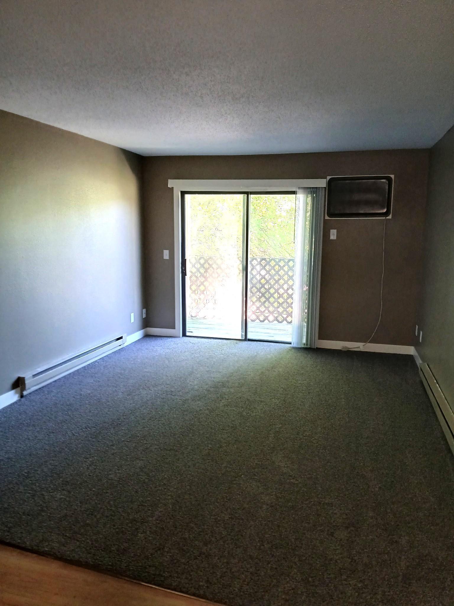 901 Country Club Drive, Unit 302 Marshall, MN 56258 - Photo 3 of 12