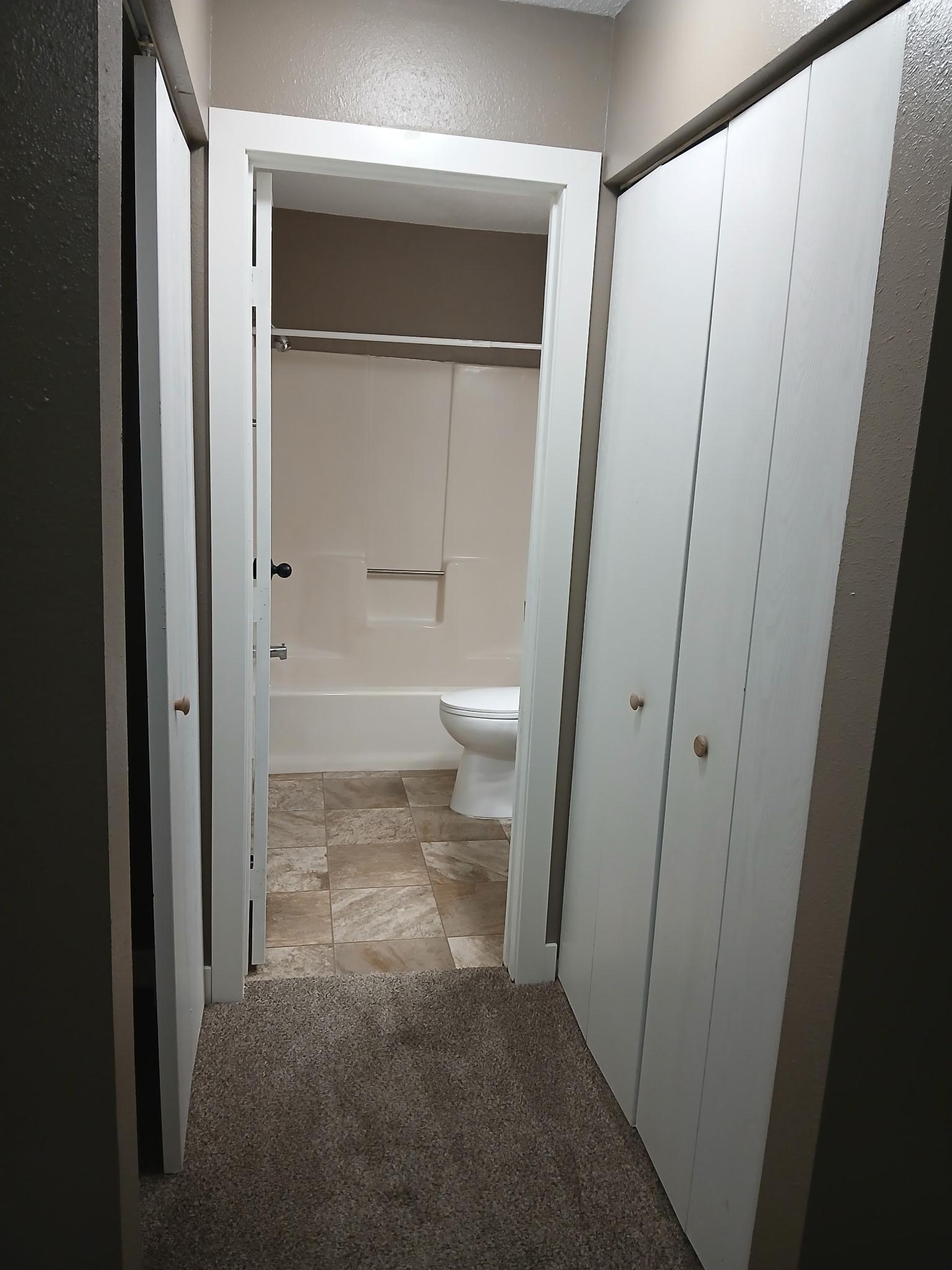 901 Country Club Drive, Unit 302 Marshall, MN 56258 - Photo 7 of 12