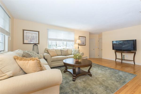 9 John Poulter Road Lexington, MA 02421 - Photo 4 of 14 Gallery Image 4