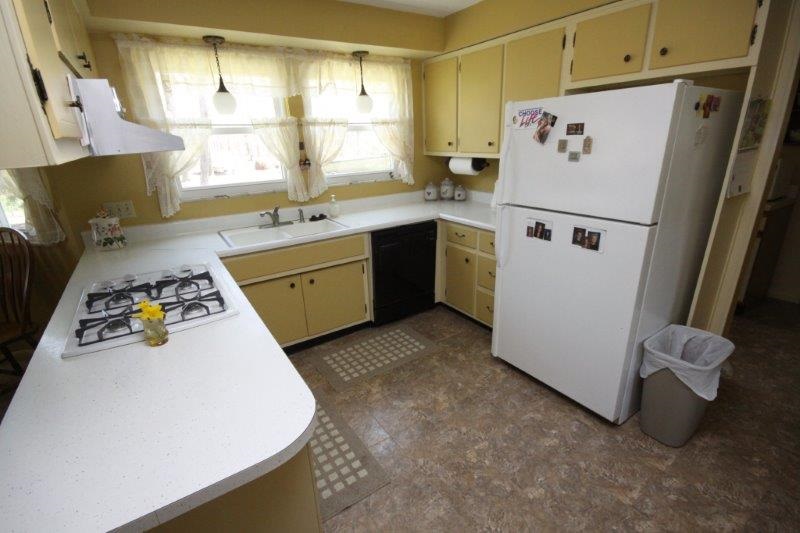 10630 Garman Road Leo, IN 46765 - Photo 9 of 28