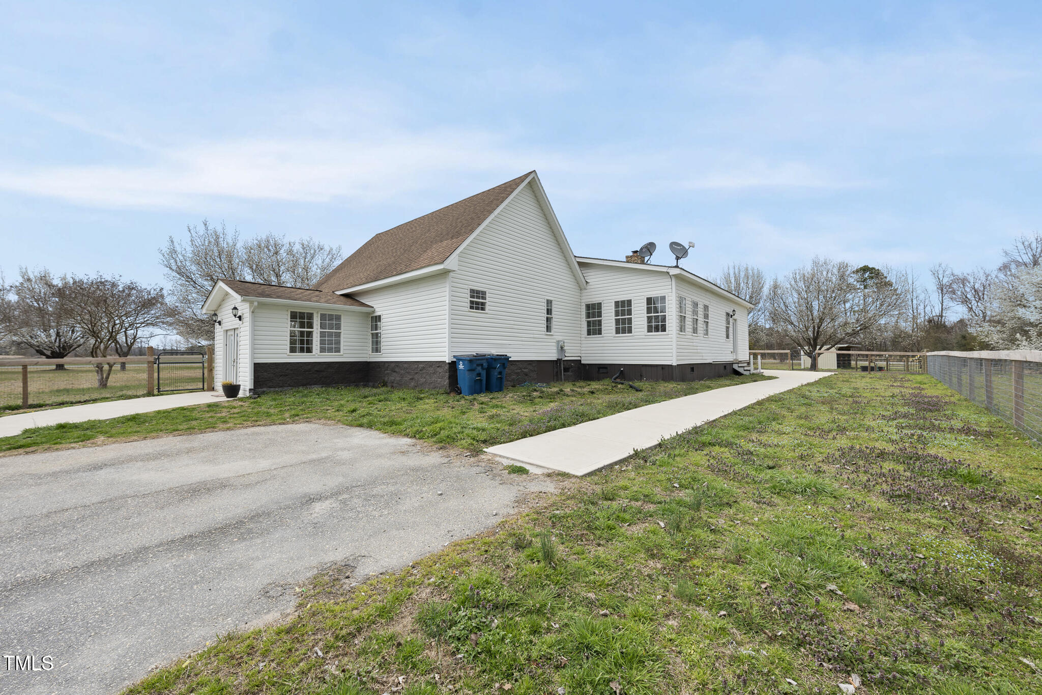 582 Ebenezer Church Road Coats, NC 27521 - Photo 35 of 62 DSC09888