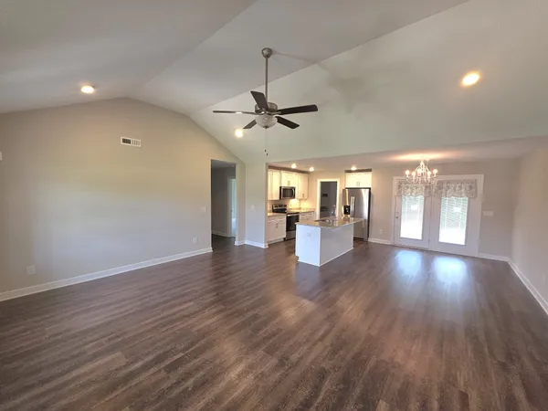 $2,000 | 17 Pinnacle Point Lane, Tullahoma, TN 37388