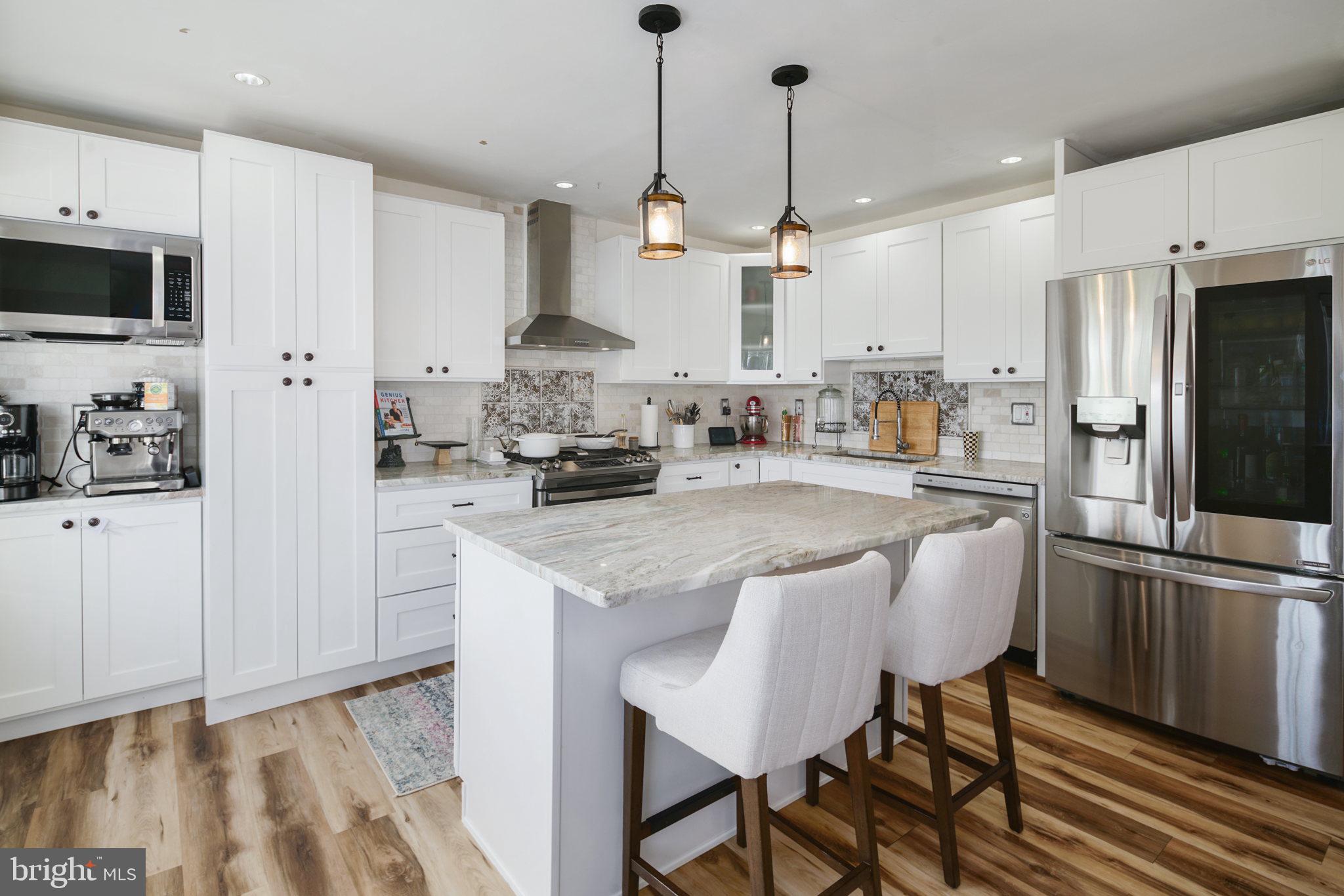 12544 Fedor Road Philadelphia, PA 19154 - Photo 2 of 31