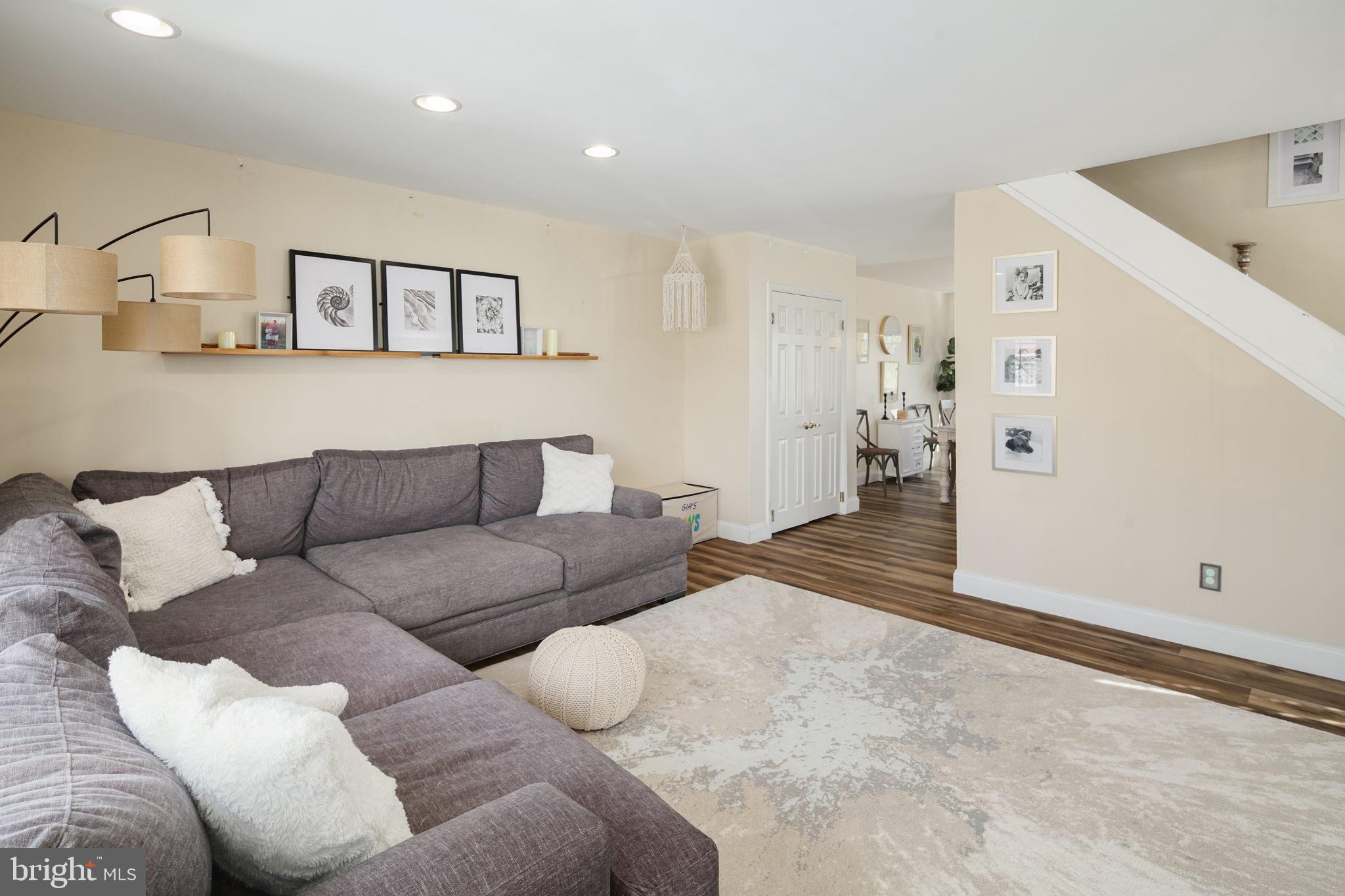 12544 Fedor Road Philadelphia, PA 19154 - Photo 9 of 31