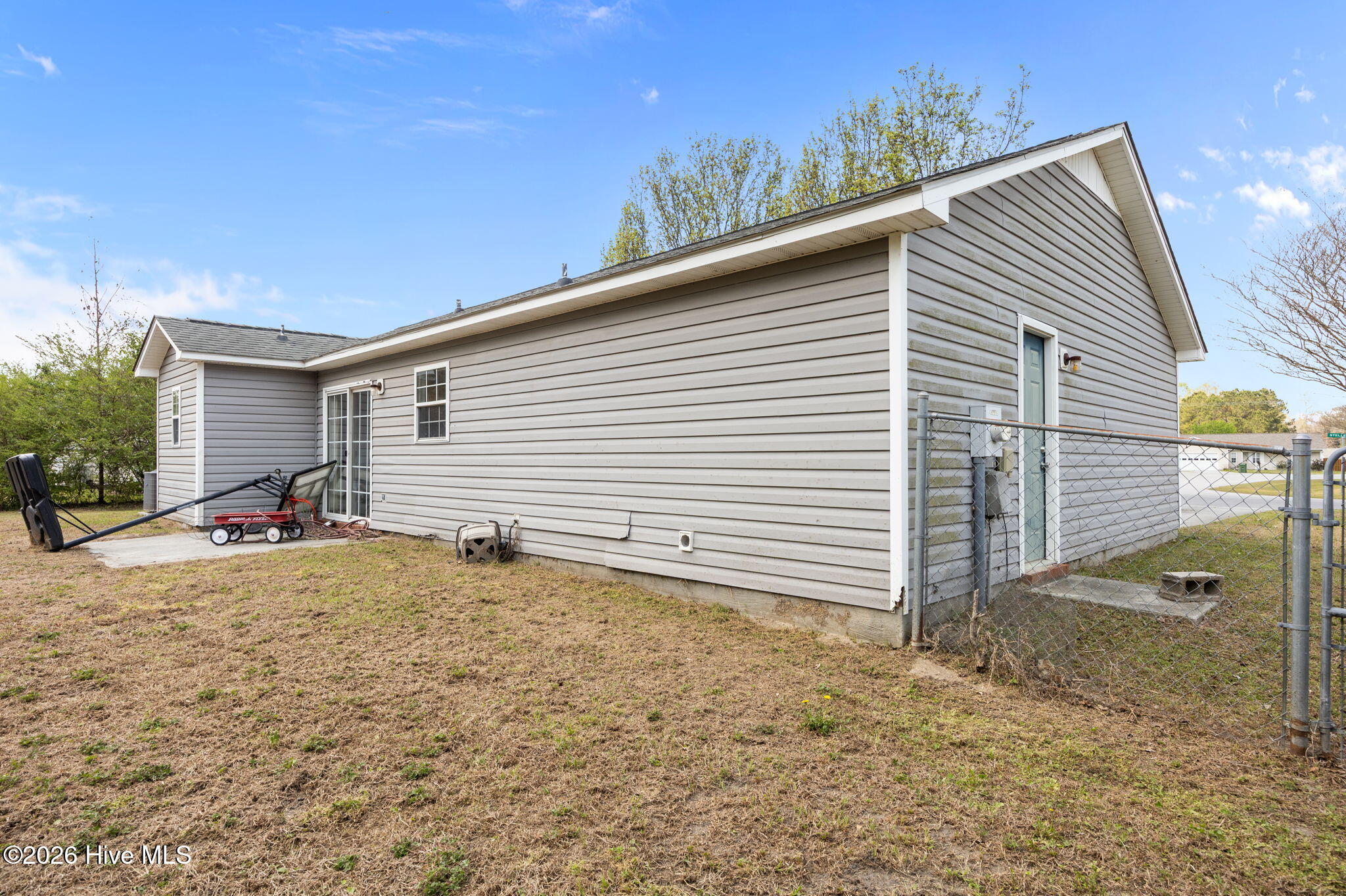 329 Steller Road Jacksonville, NC 28540 - Photo 41 of 46 38-web-or-mls-329 Steller Rd. 73