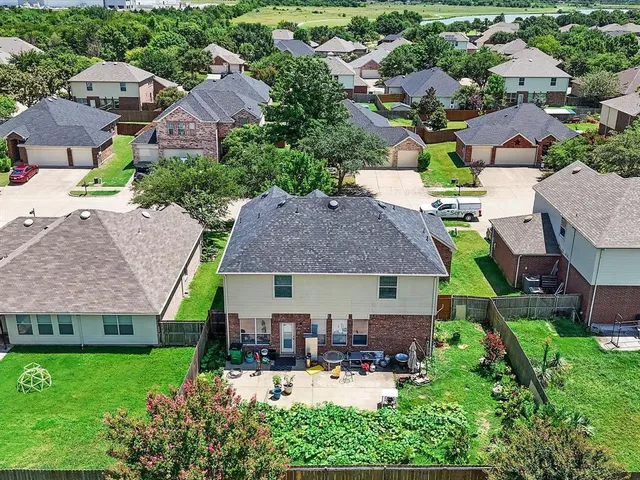 $330,000 | 2009 Cooper Ridge Lane, Heartland, TX 75126