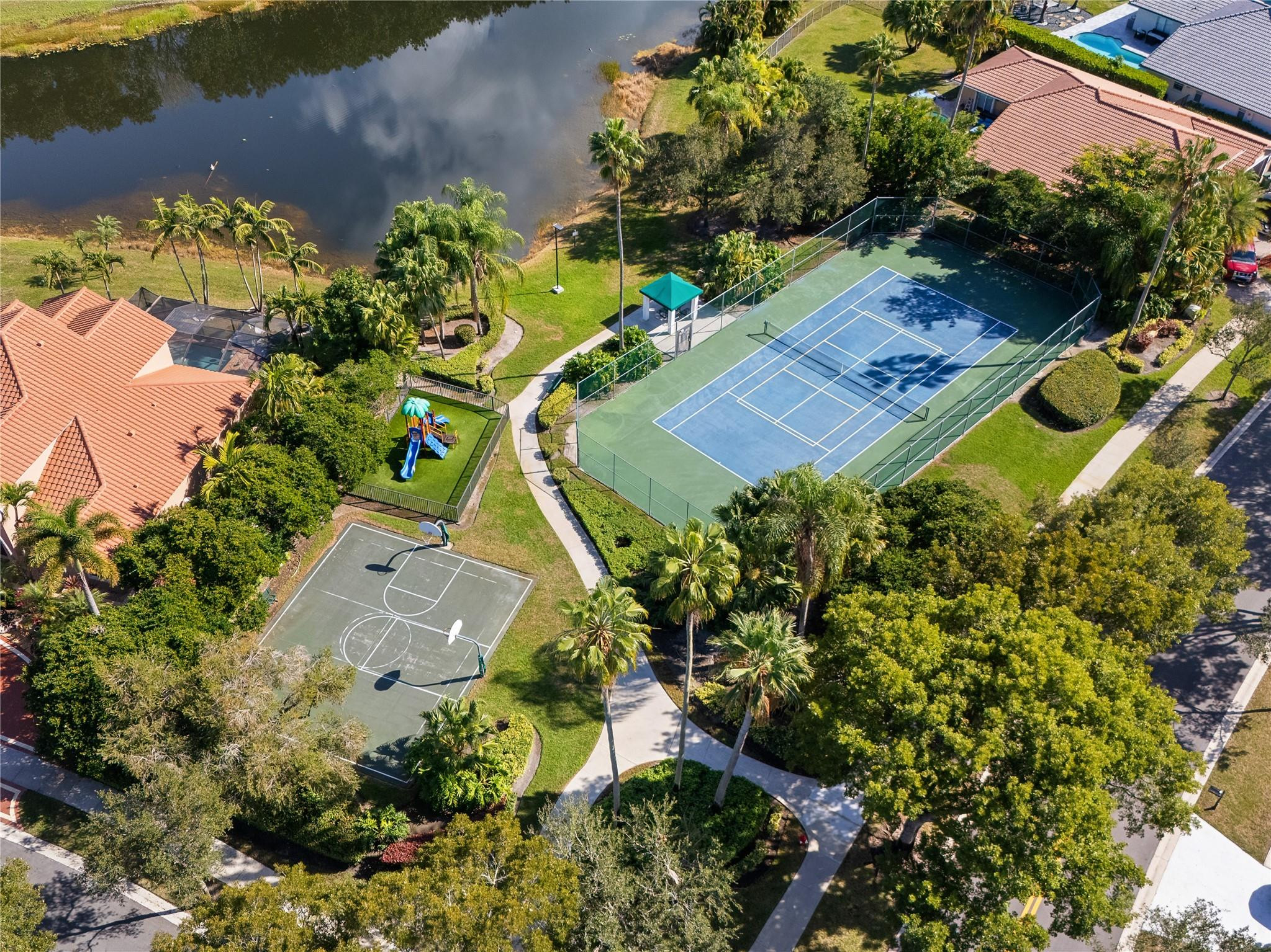 833 Heron Road Weston, FL 33326 - Photo 30 of 31 Photo 30