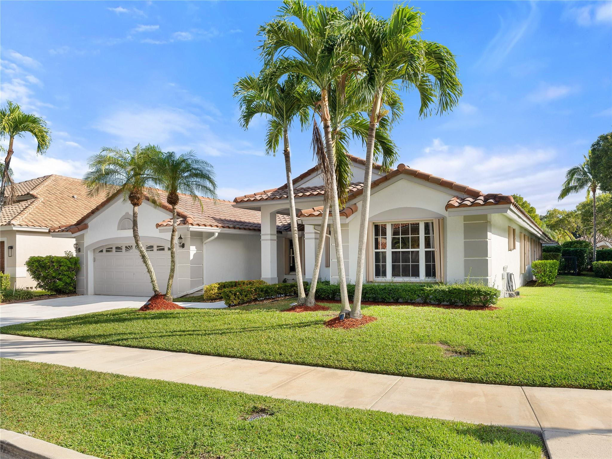 833 Heron Road Weston, FL 33326 - Photo 3 of 31 Photo 3