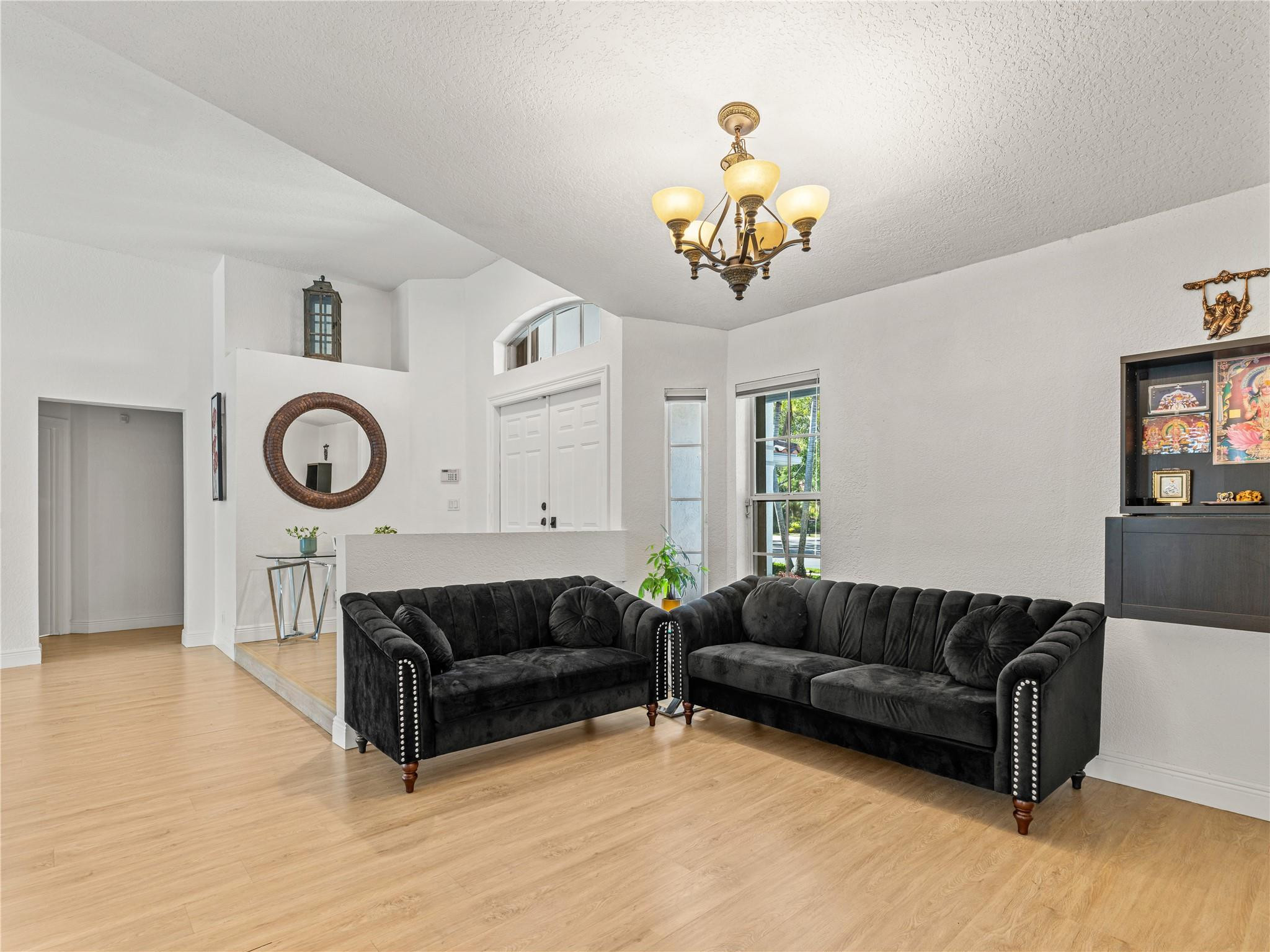 833 Heron Road Weston, FL 33326 - Photo 6 of 31 Photo 6