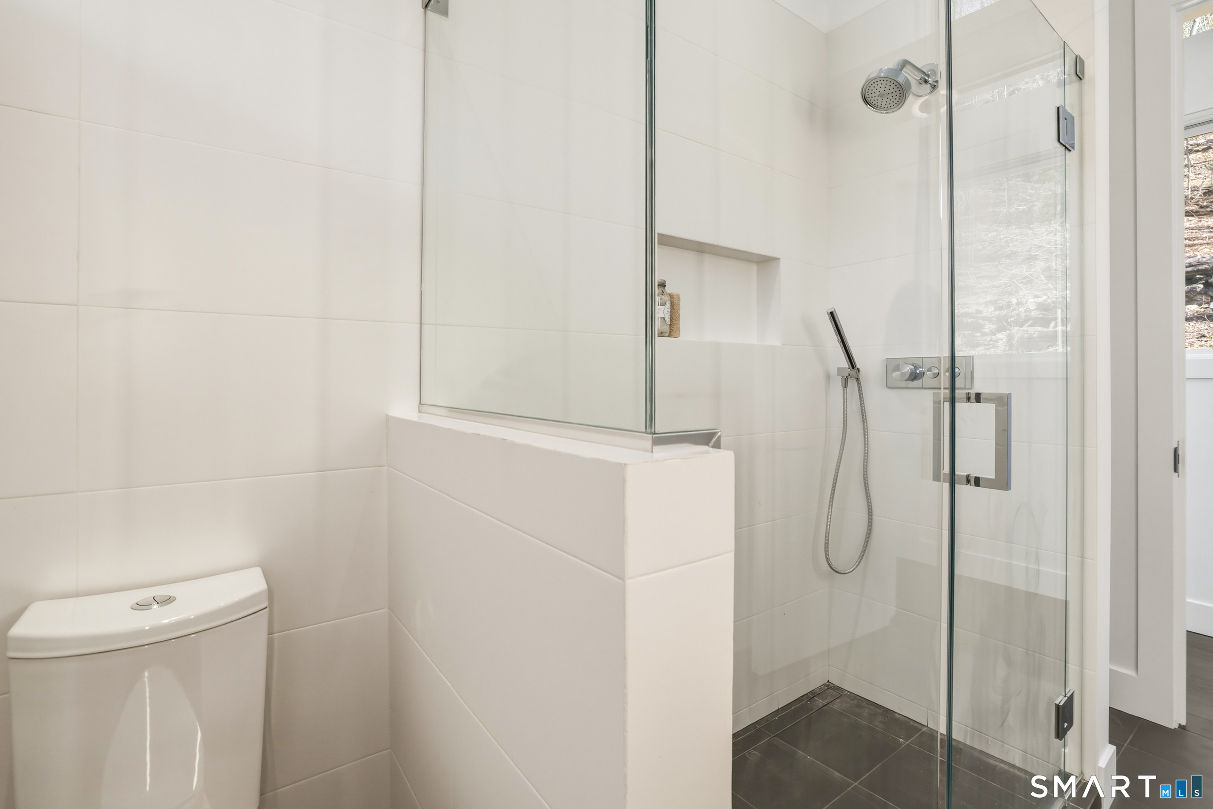 169 Mill Rock Road Hamden, CT 06517 - Photo 31 of 40 Gallery Image 31