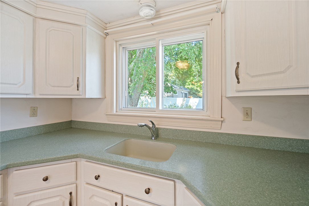 317 Sand Pond Road Warwick, RI 02888 - Photo 12 of 25