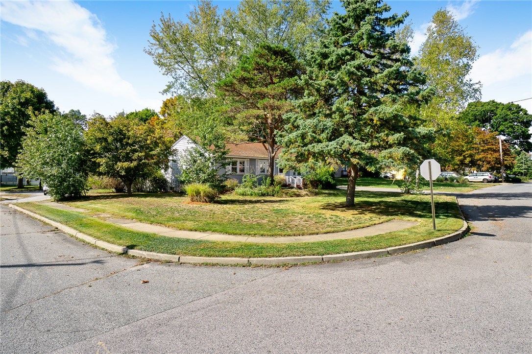 317 Sand Pond Road Warwick, RI 02888 - Photo 3 of 25