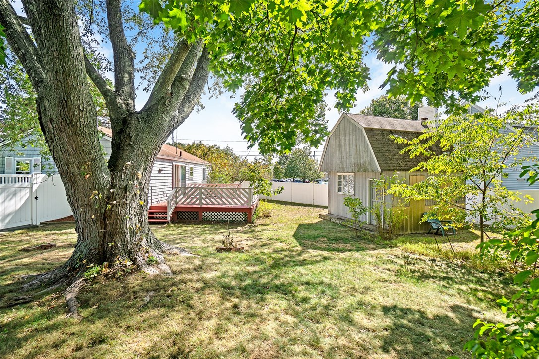 317 Sand Pond Road Warwick, RI 02888 - Photo 5 of 25