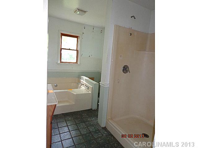 758 Damascus Church Road Hiddenite, NC 28636 - Photo 8 of 12 Gallery Image 8