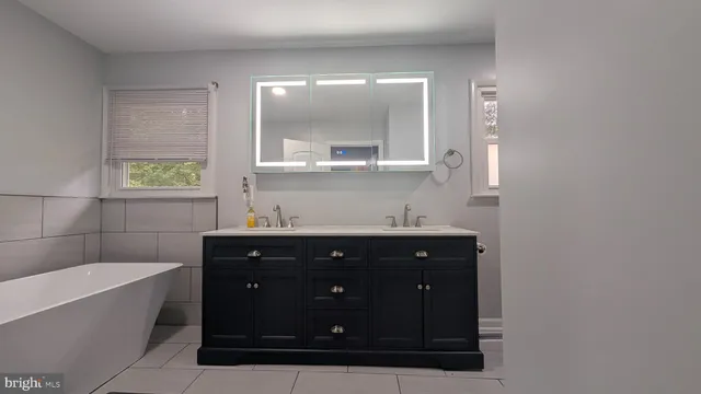 $484,999 | 922 Petinot Place, Stevensville, MD 21666