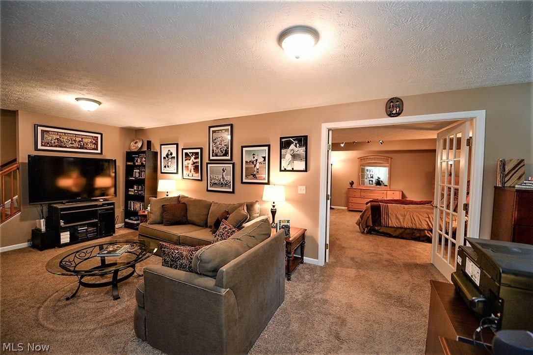 16612 Drake Road Strongsville, OH 44136 - Photo 30 of 35