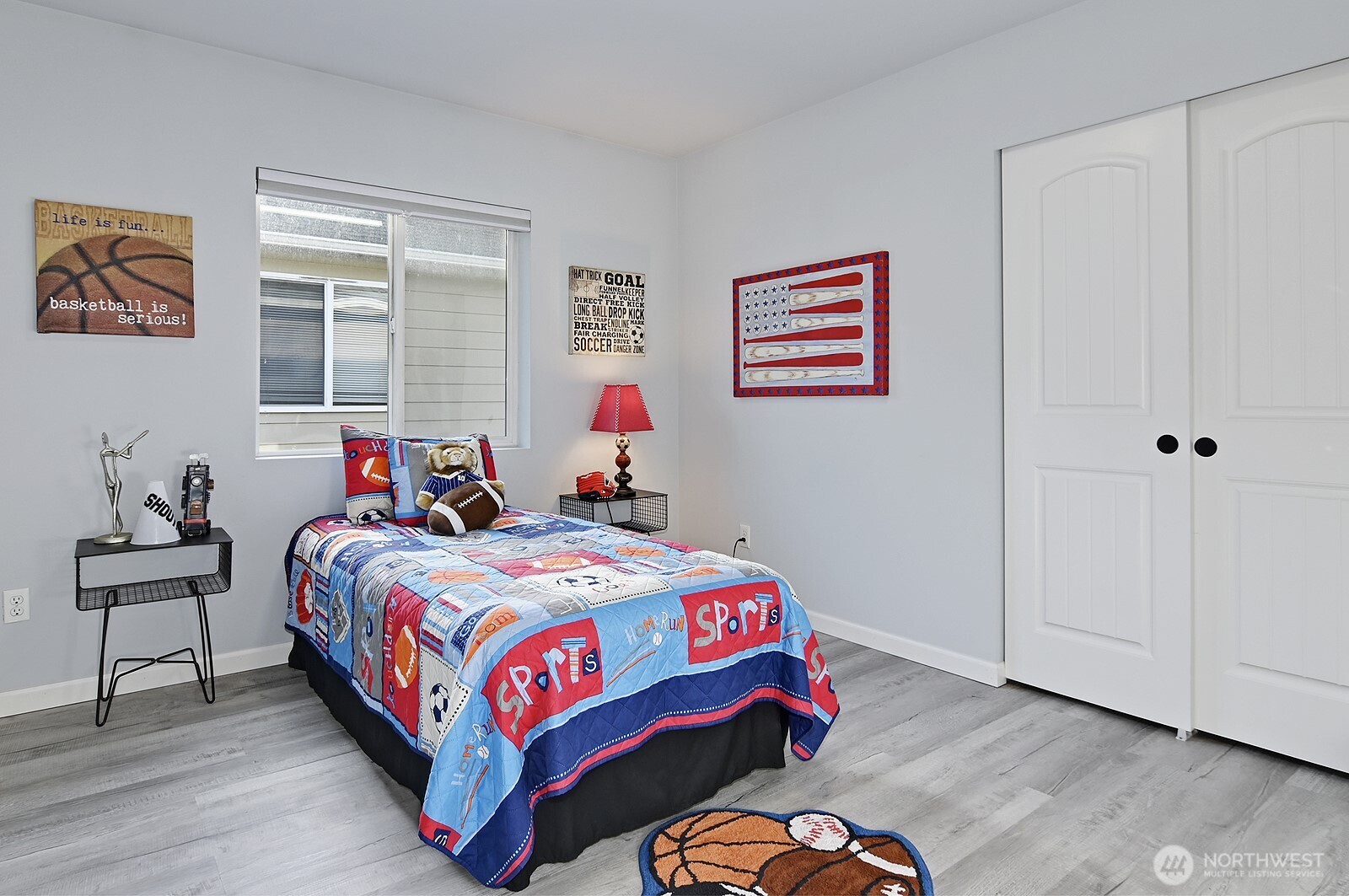 364 Field Place Northeast Renton, WA 98059 - Photo 17 of 28 a bedroom with a bed and a window