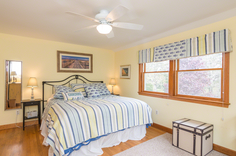 10 Duarte Circle Edgartown, MA 02539 - Photo 20 of 25 Bedroom #3 - Second Floor