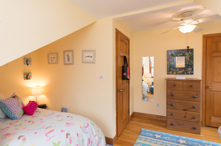 10 Duarte Circle Edgartown, MA 02539 - Photo 23 of 25 Bedroom #4 - Alternative View - Second Floor