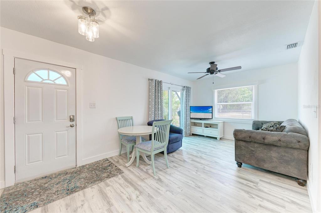901 Oak Street Southwest Ruskin, FL 33570 - Photo 42 of 63