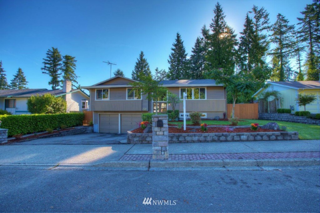 14228 145th Place Southeast Renton, WA 98059 - Photo 1 of 15 Gallery Image 1