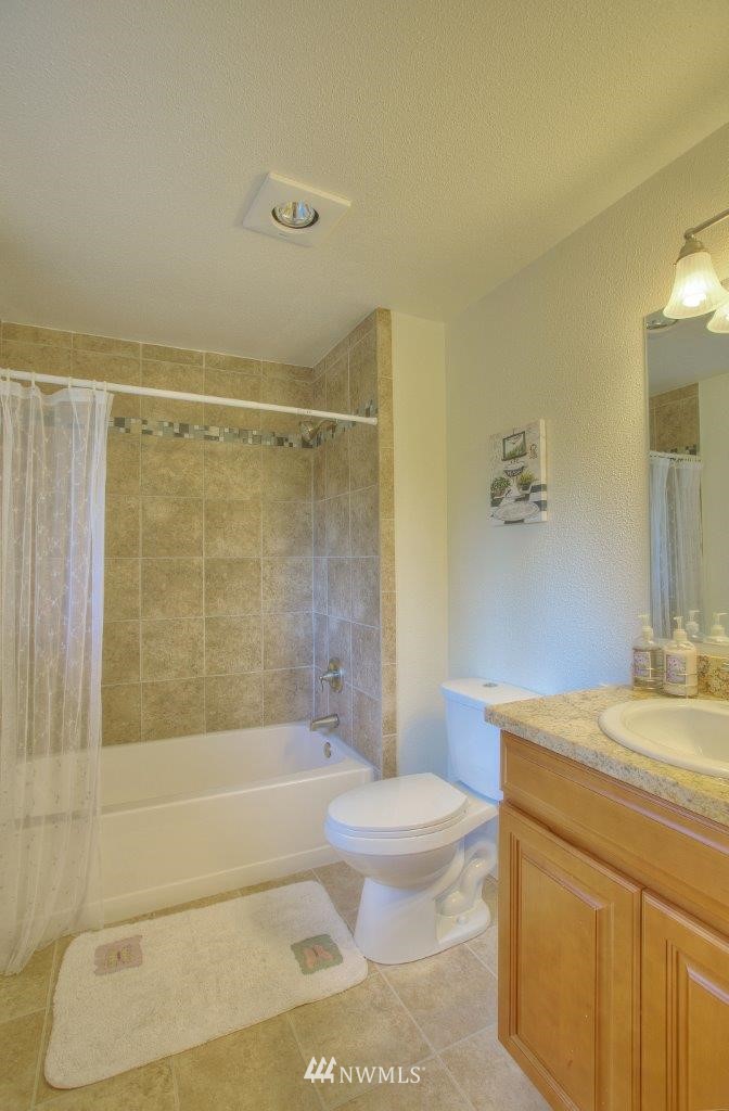 14228 145th Place Southeast Renton, WA 98059 - Photo 14 of 15 Gallery Image 14