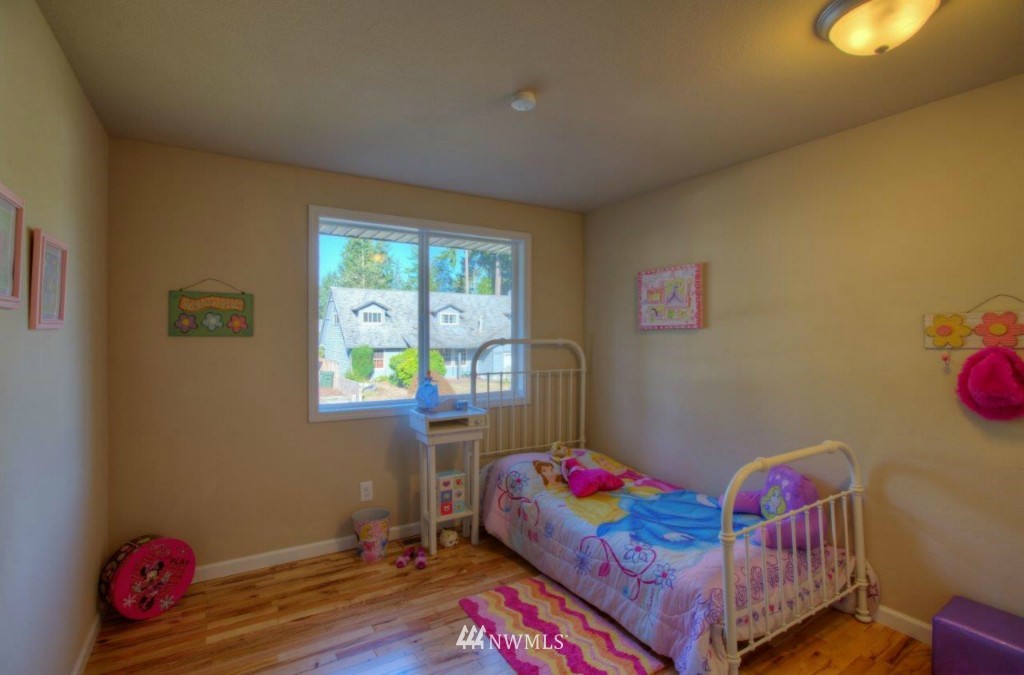 14228 145th Place Southeast Renton, WA 98059 - Photo 8 of 15 Gallery Image 8