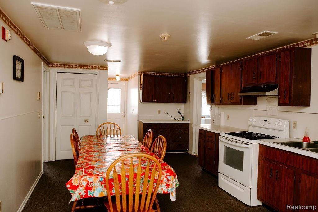 2554 Haines Road Lapeer, MI 48446 - Photo 21 of 39