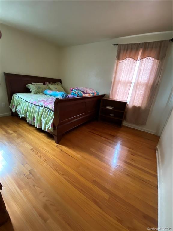 5810 Pepperhill Road Charlotte, NC 28212 - Photo 13 of 27