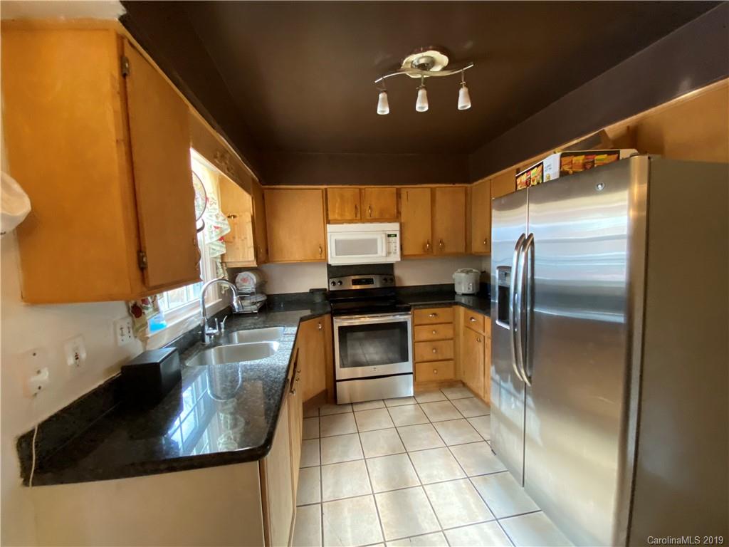 5810 Pepperhill Road Charlotte, NC 28212 - Photo 18 of 27