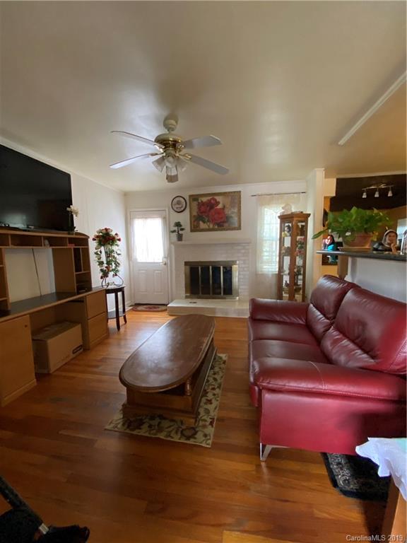5810 Pepperhill Road Charlotte, NC 28212 - Photo 8 of 27