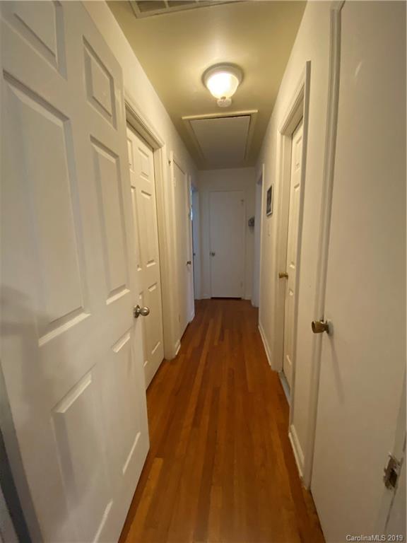 5810 Pepperhill Road Charlotte, NC 28212 - Photo 10 of 27