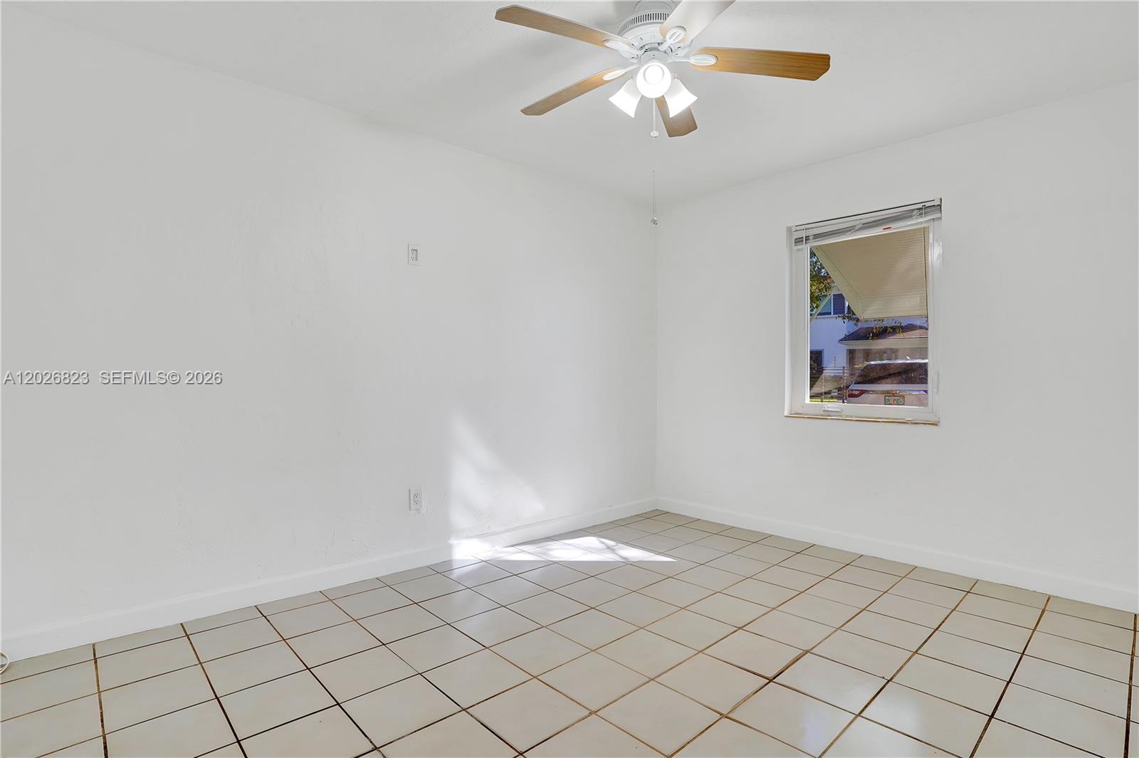 5985 Southwest 41st Street, Unit FRONT Miami, FL 33155 - Photo 5 of 19