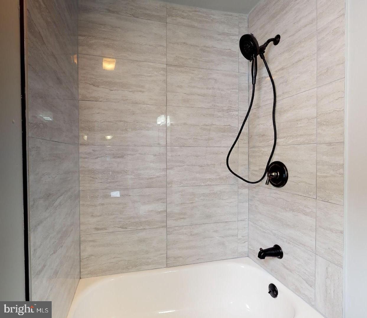 808 Public Road Bethlehem, PA 18015 - Photo 12 of 31 Gallery Image 12
