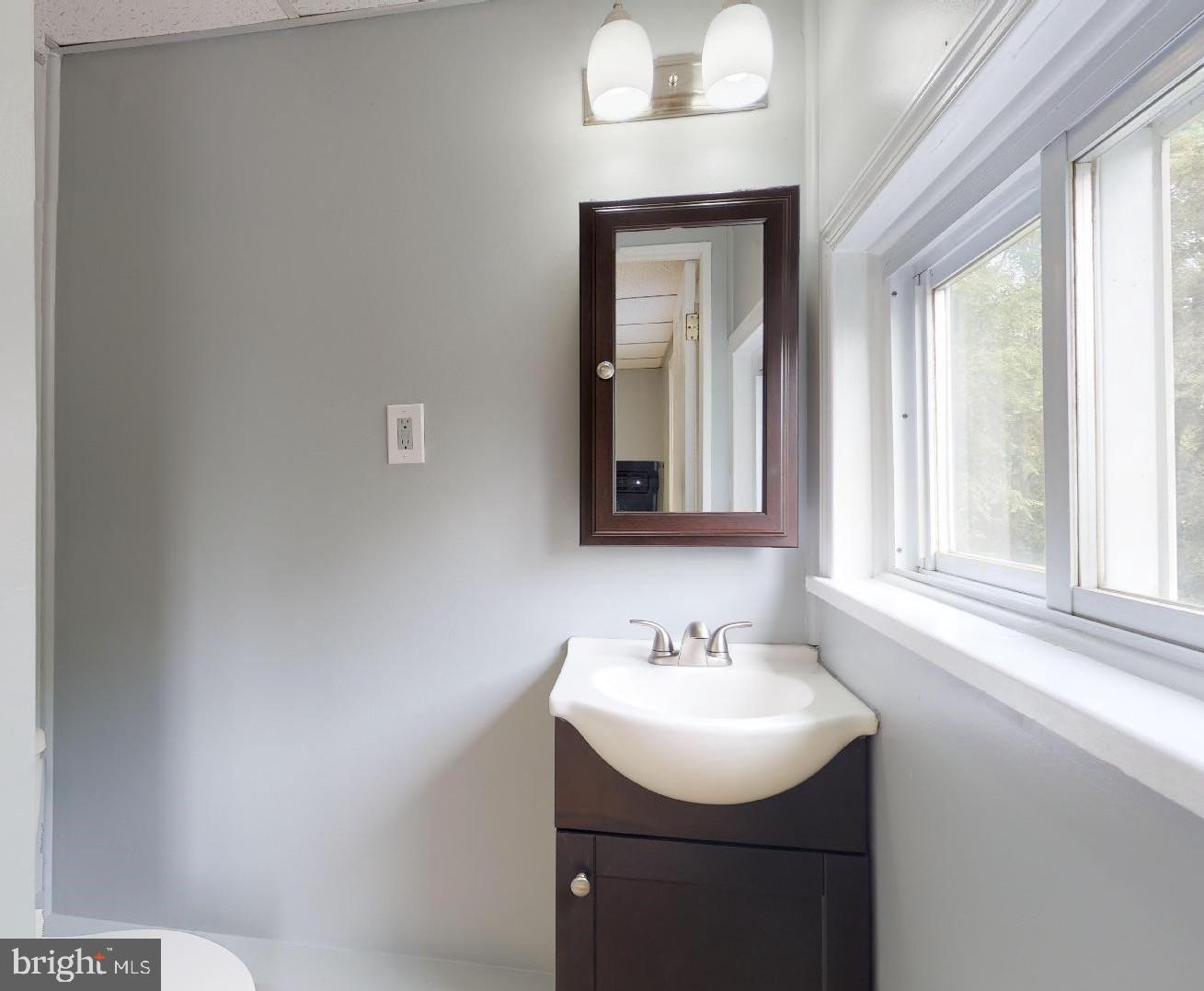 808 Public Road Bethlehem, PA 18015 - Photo 15 of 31 Gallery Image 15