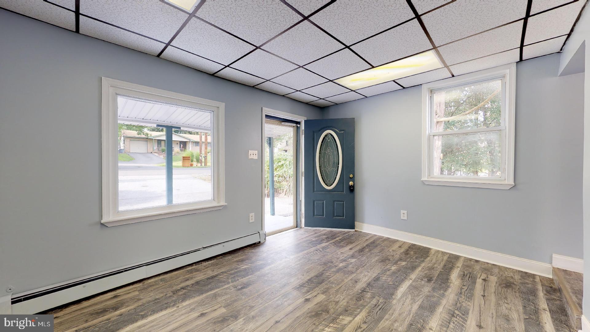 808 Public Road Bethlehem, PA 18015 - Photo 3 of 31 Gallery Image 3