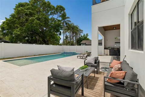 $1,599,999 | 810 West Braddock Street, Tampa, FL 33603