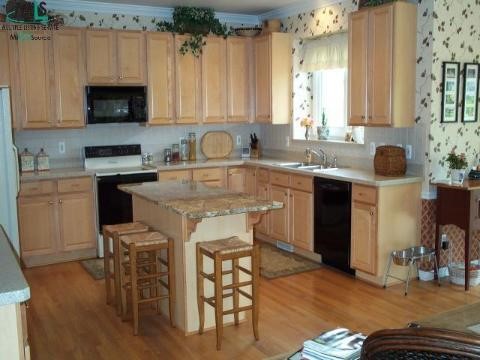 4600 Chatford Court Rochester, MI 48306 - Photo 5 of 9 843599-4.JPG