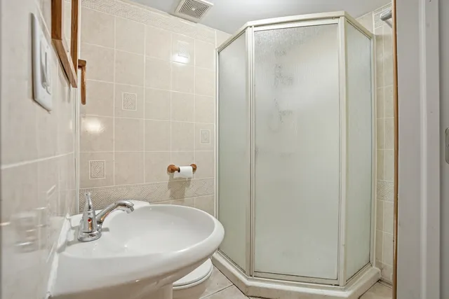 $339,900 | 11056 South State Line Road, Chicago, IL 60617