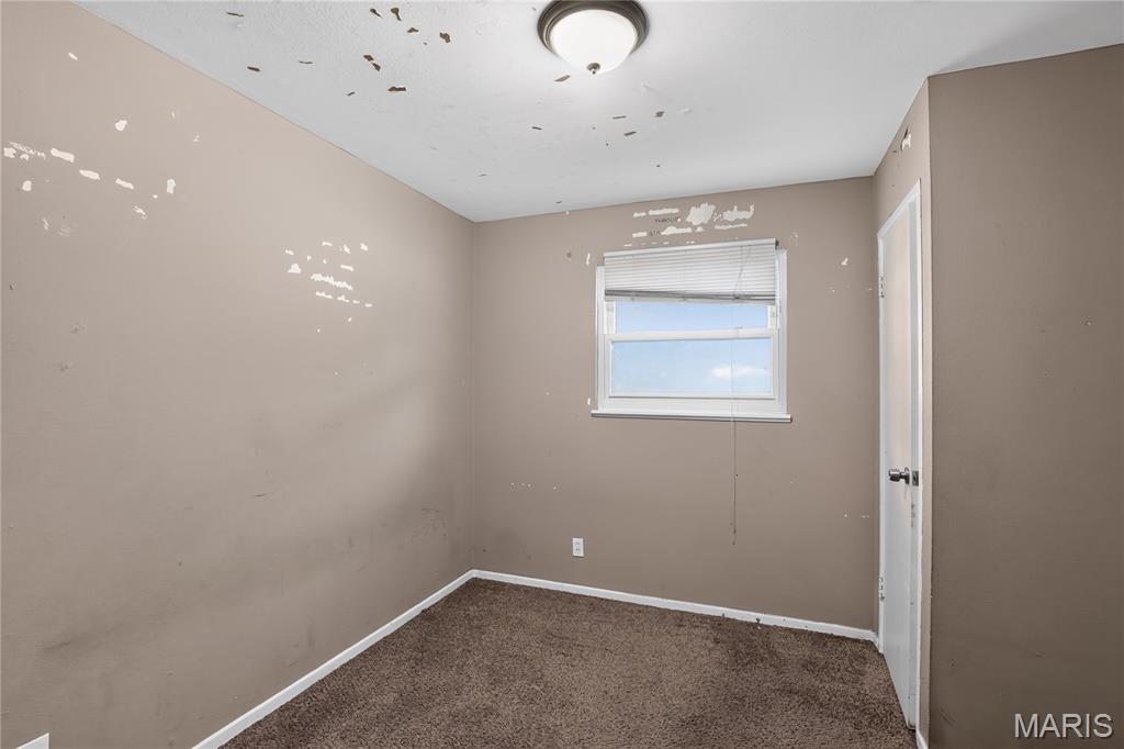 10829 Glen Garry Road St. Louis, MO 63137 - Photo 14 of 23