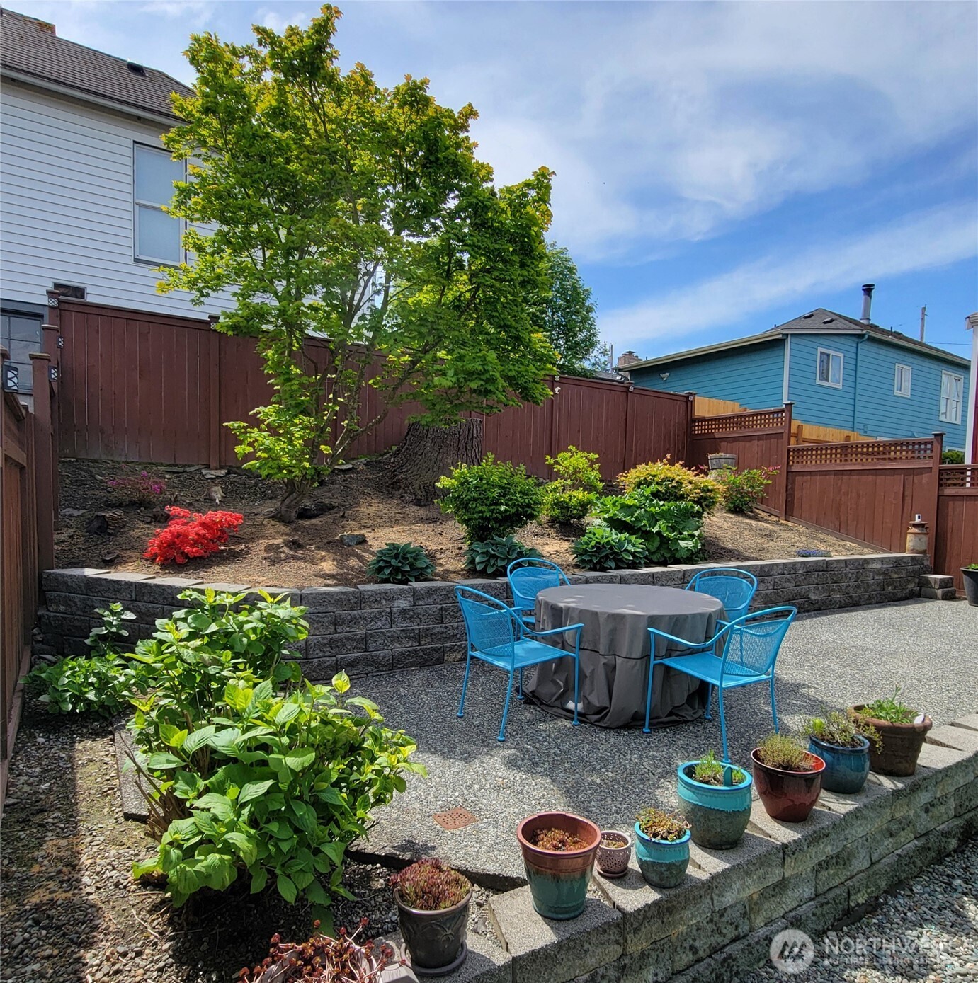 810 33rd Street Everett, WA 98201 - Photo 39 of 39 a front view of a house with a yard