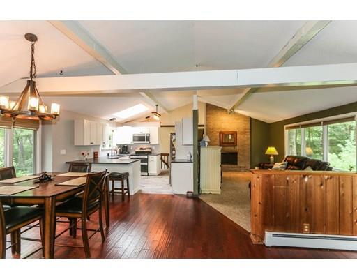 347 Glendale Road Wilbraham, MA 01095 - Photo 3 of 30 Gallery Image 3