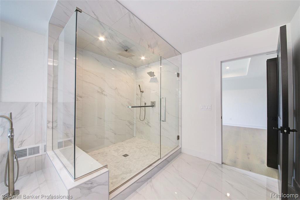 3521 Chester Road Royal Oak, MI 48073 - Photo 44 of 80