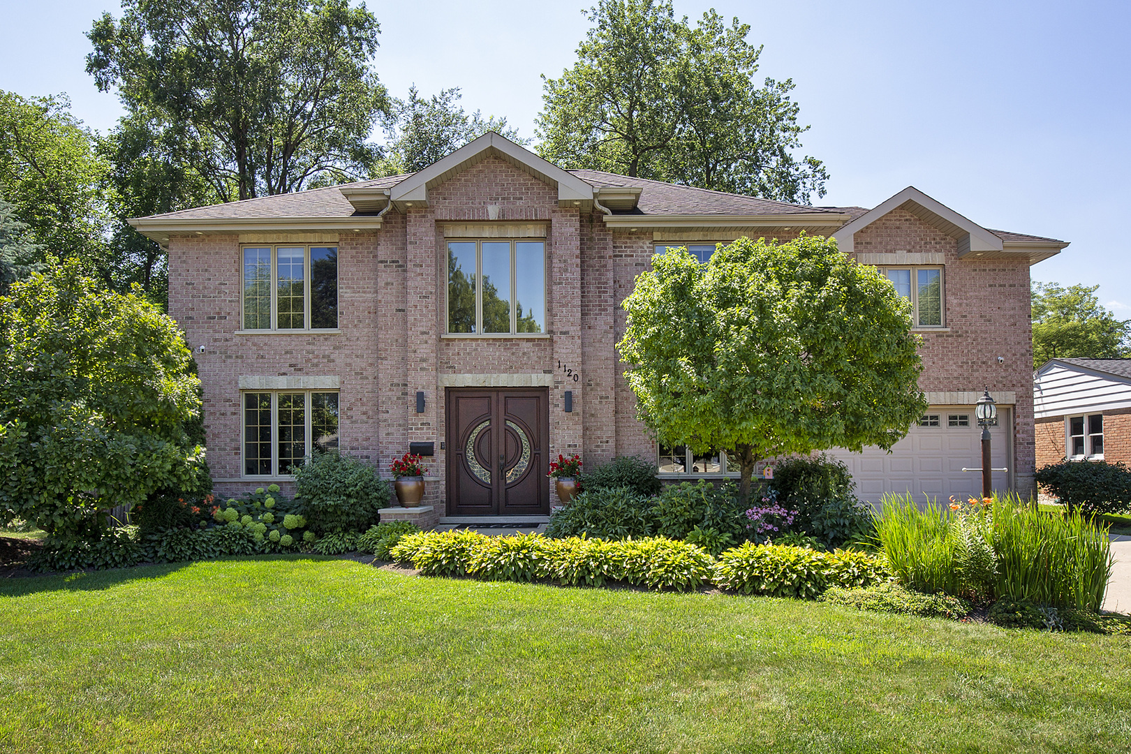 1120 Midway Road, Northbrook, IL 60062 Compass