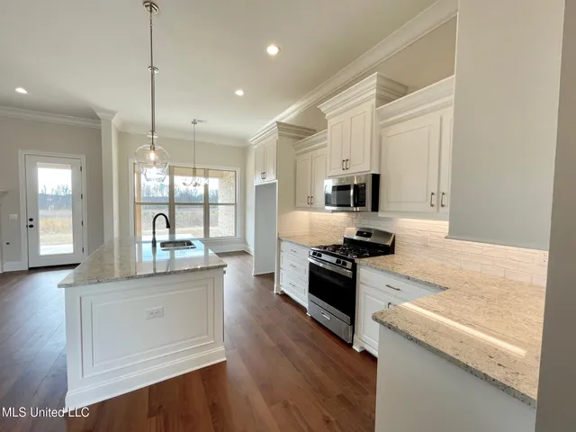 $356,000 | 200 Azure Drive, Canton, MS 39046