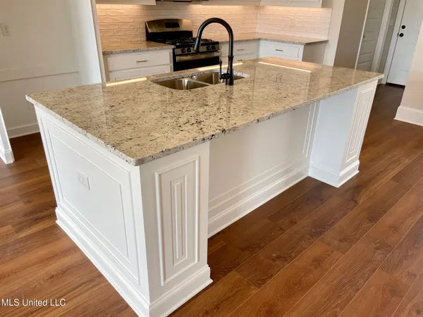 $346,600 | 200 Azure Drive, Canton, MS 39046
